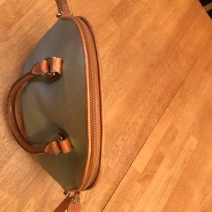 Women’s purse